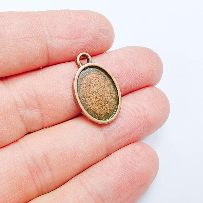 2 Oval Pendant Blanks, Resin Bezel Bases, Mosaic Mountings, Polymer Clay base, Antique Copper Plated (18x13mm) G38039
