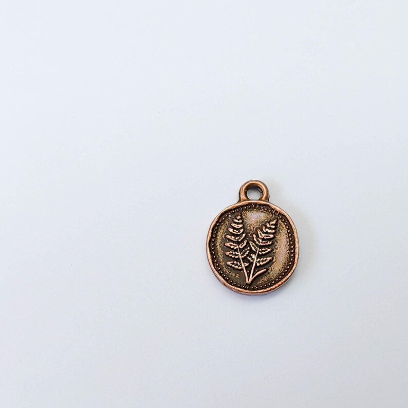 2 Fern Leaf Charm Pendant, Double Sided Botanical Nature Design, 16x13mm, Antique Copper Plated G38045