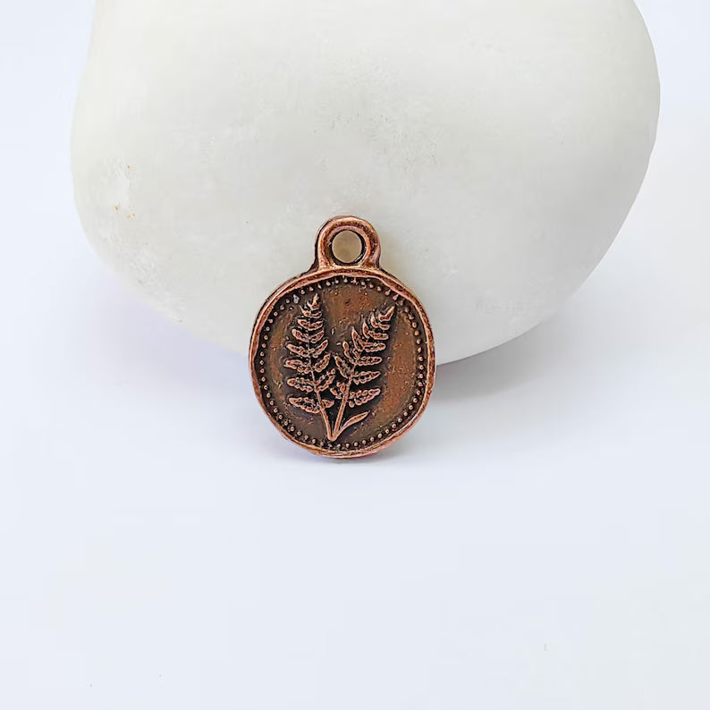 2 Fern Leaf Charm Pendant, Double Sided Botanical Nature Design, 16x13mm, Antique Copper Plated G38045