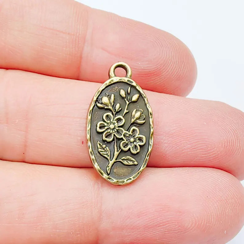 Floral Oval Charm Pendant, Double Sided Botanical Design, Antique Bronze Plated, 25x13mm, G38046