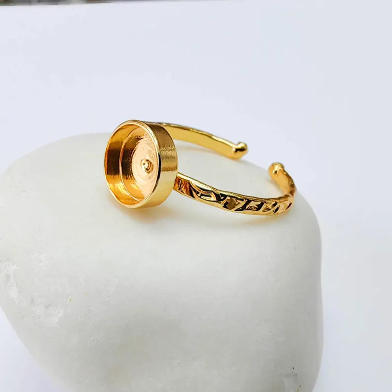 Adjustable Ring Base, Round Bezel 8mm, Textured 24K Shiny Gold Ring, G38049