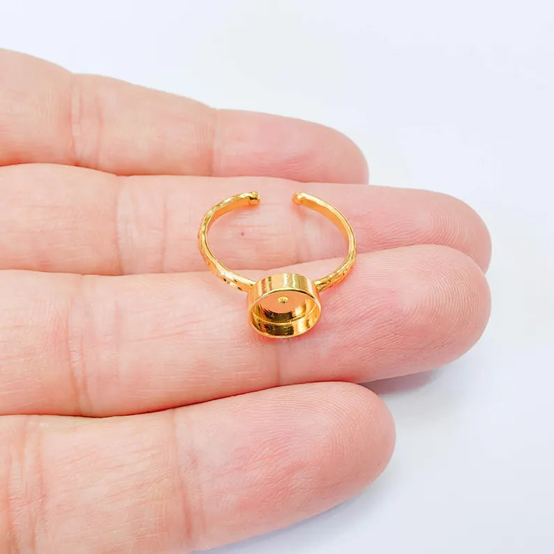 Adjustable Ring Base, Round Bezel 8mm, Textured 24K Shiny Gold Ring, G38049