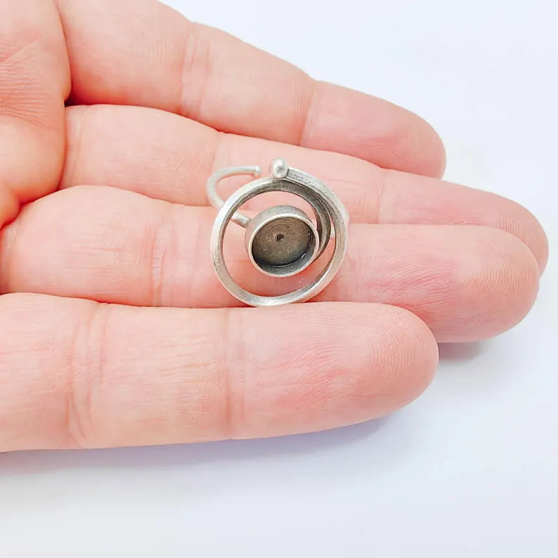 Swirl Adjustable Ring Blank 8mm Cabochon Setting, Silver Plated Plated Brass Circle Base, G38056