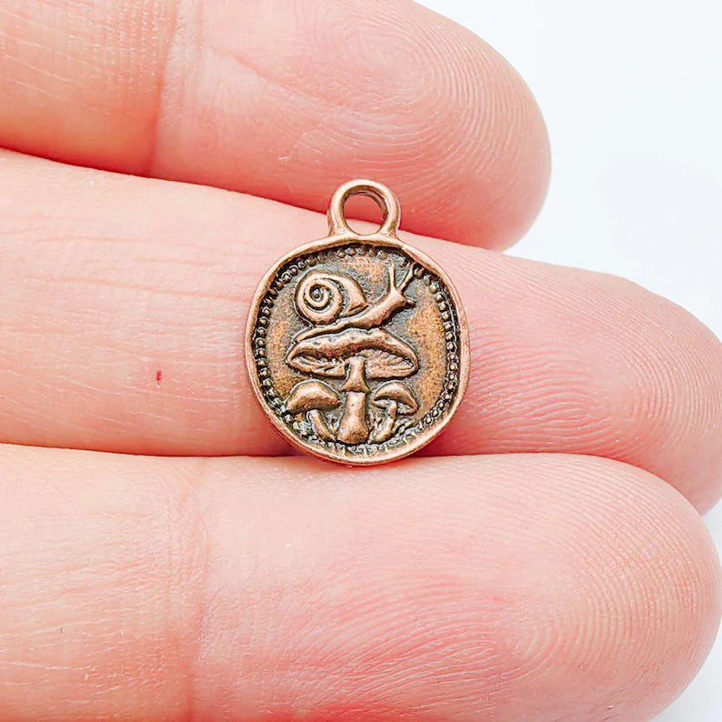 Mushroom and Snail Round Charm Pendant, Double Sided Nature, Antique Copper Plated, 16x13mm, G38058