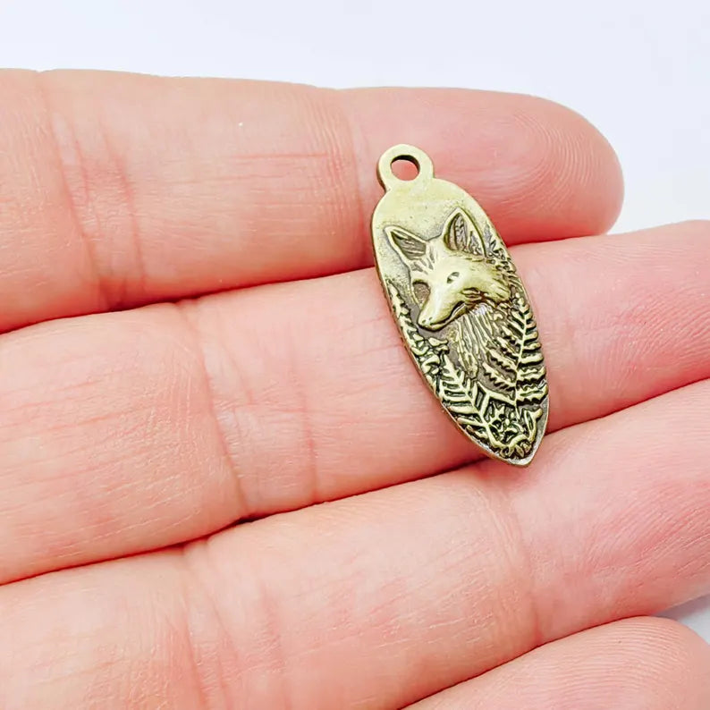 Fox Charm Pendant, Double Sided Woodland Animal Design Wolf, Antique Bronze Plated, 30x12mm, G38062