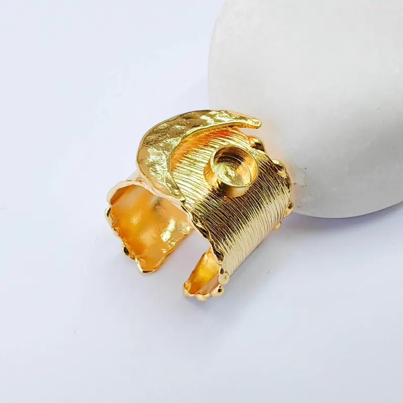 Crescent Moon Ring, Round Bezel 6mm, Adjustable 24K Gold Color Ring, G38069