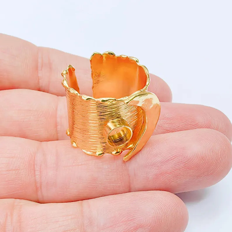 Crescent Moon Ring, Round Bezel 6mm, Adjustable 24K Gold Color Ring, G38069