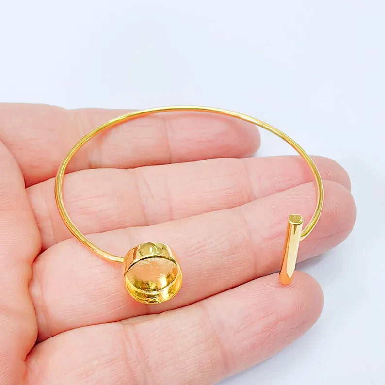Adjustable Cuff Bracelet Base, Oval Bezel Setting 14x10mm, 24K Gold Color, G37988