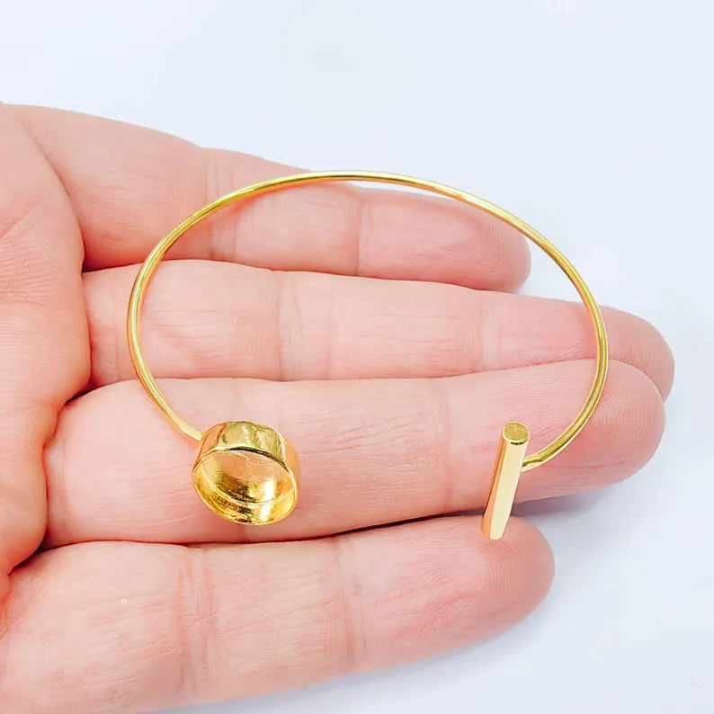 Adjustable Cuff Bracelet Base, Oval Bezel Setting 14x10mm, 24K Gold Color, G37988