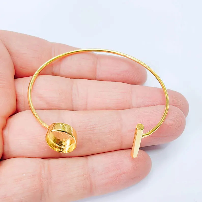 Adjustable Cuff Bracelet Base, Oval Bezel Setting 14x10mm, 24K Gold Color, G37988