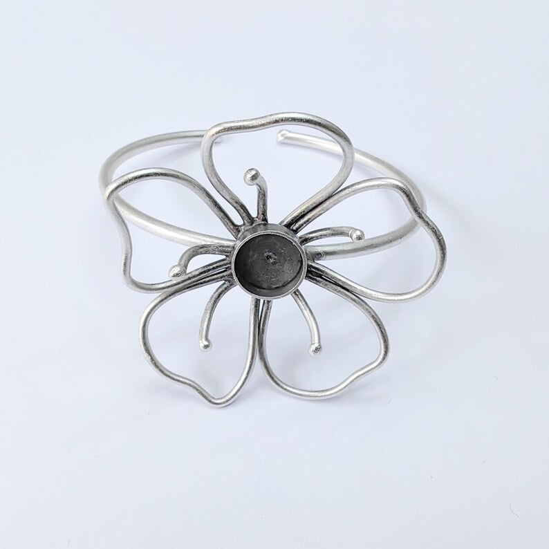 Flower Bezel Cuff, Adjustable Bracelet Blank, 10mm Round Setting, Open Floral Base, G37992