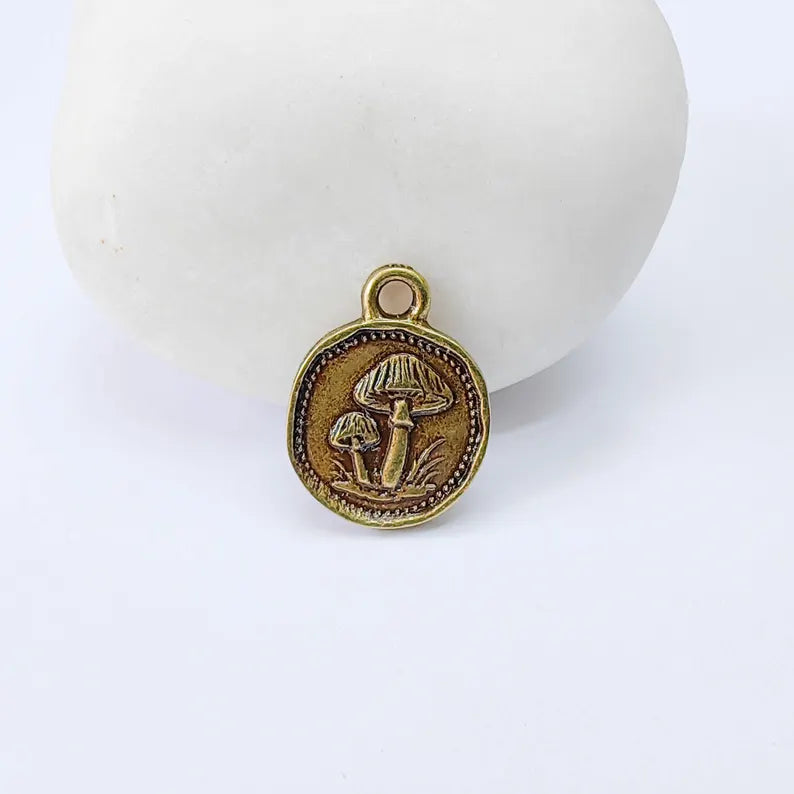 4 Pcs Mushroom Charm, Double Sided Woodland Nature Design, Round Botanical Pendant, 16x13mm, Antique Bronze G38006