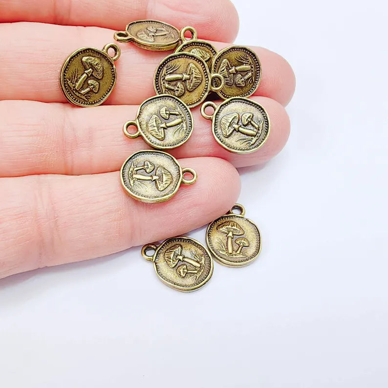 4 Pcs Mushroom Charm, Double Sided Woodland Nature Design, Round Botanical Pendant, 16x13mm, Antique Bronze G38006