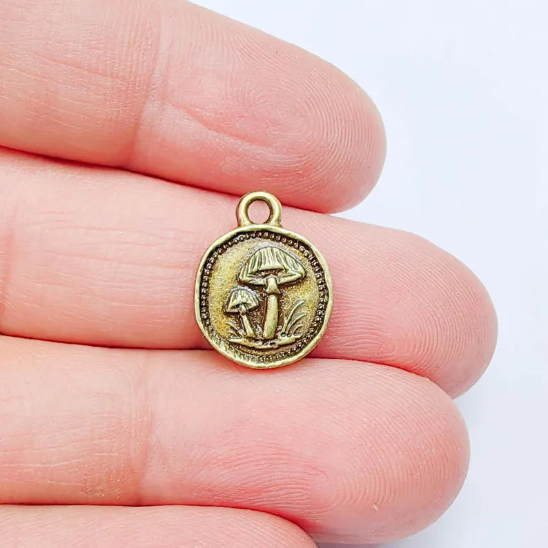 4 Pcs Mushroom Charm, Double Sided Woodland Nature Design, Round Botanical Pendant, 16x13mm, Antique Bronze G38006