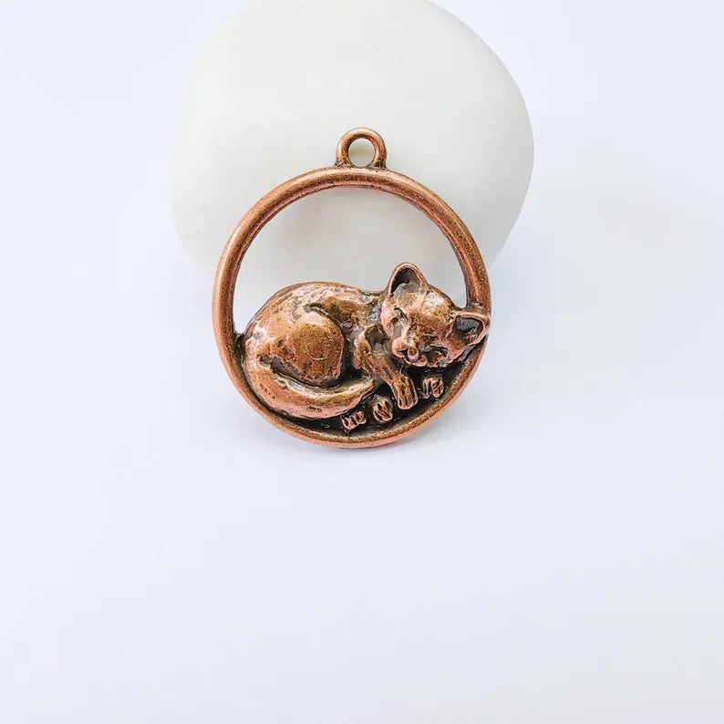 Sleeping Cat Charms, Resting Kitty Pendant, Cute Animal Earring Jewelry Supply, Cat Lover Gift, Antique Copper Plated Zamac 33x29mm G38010