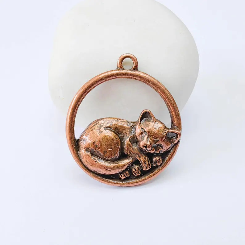 Sleeping Cat Charms, Resting Kitty Pendant, Cute Animal Earring Jewelry Supply, Cat Lover Gift, Antique Copper Plated Zamac 33x29mm G38010