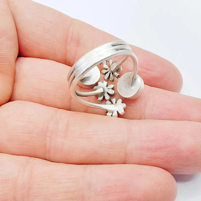 Floral Adjustable Ring Blank 8mm Bezel Setting, Antique Silver Plated Brass Daisy Base, G38015