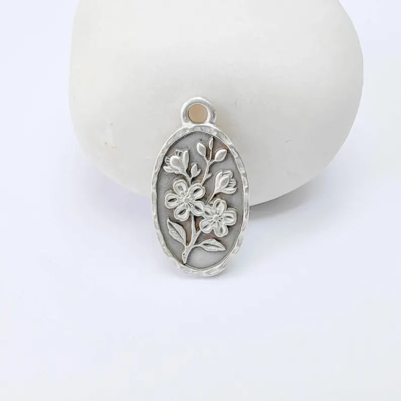 Floral Oval Charm Pendant, Double Sided Botanical Design, Antique Silver Plated, 25x13mm, G38021