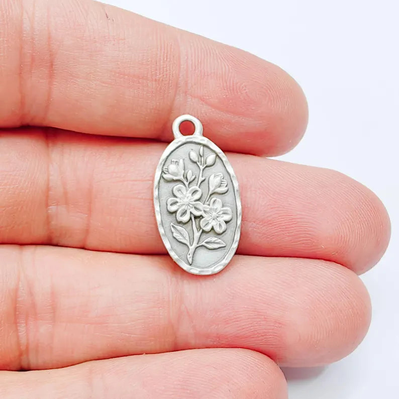 Floral Oval Charm Pendant, Double Sided Botanical Design, Antique Silver Plated, 25x13mm, G38021