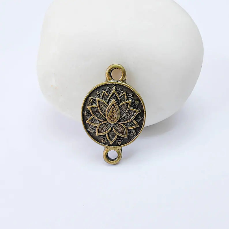 2 Lotus Flower Connector, Round Botanical Design, Antique Bronze Tone, Zamac Jewelry Finding, 23x15mm, G38033