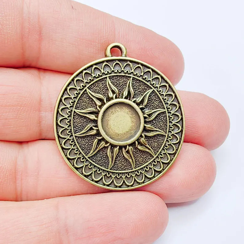 Sun Pendant, Celestial Sun Design Charm, Antique Bronze Plated, 38x34mm, G38036