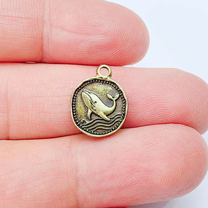 2 Whale Charm Pendant, Double Sided Ocean Animal Design, Antique Bronze Plated, 16x13mm, G38037