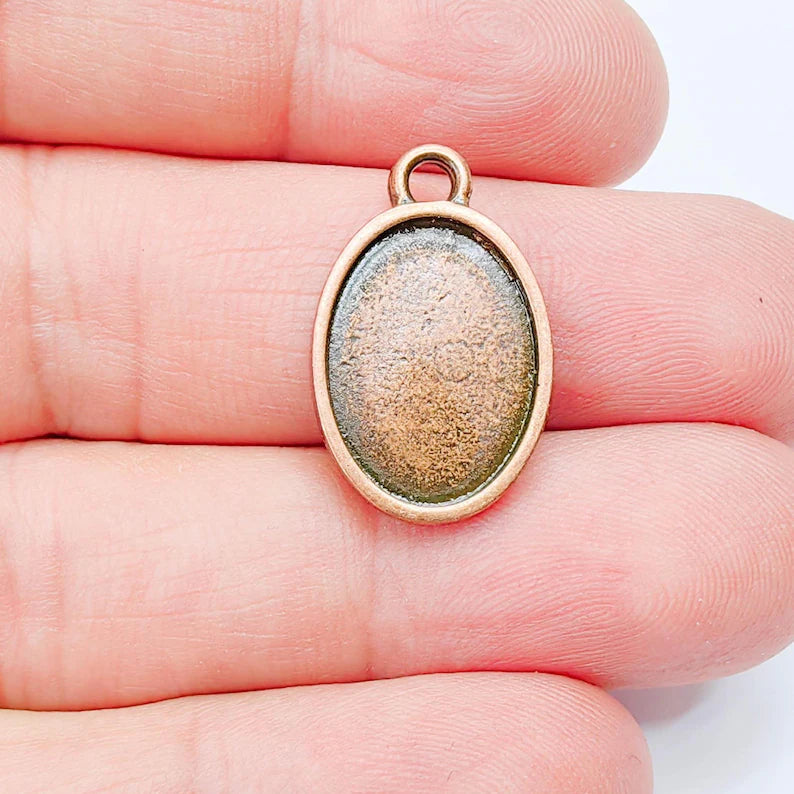 2 Oval Pendant Blanks, Resin Bezel Bases, Mosaic Mountings, Polymer Clay base, Antique Copper Plated (18x13mm) G38039