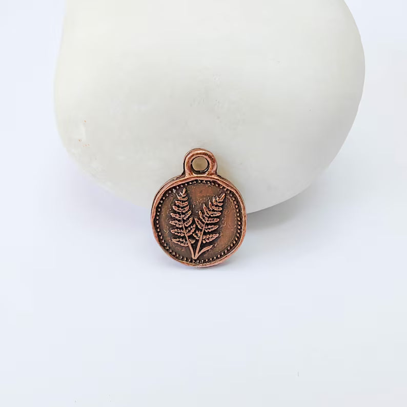 2 Fern Leaf Charm Pendant, Double Sided Botanical Nature Design, 16x13mm, Antique Copper Plated G38045