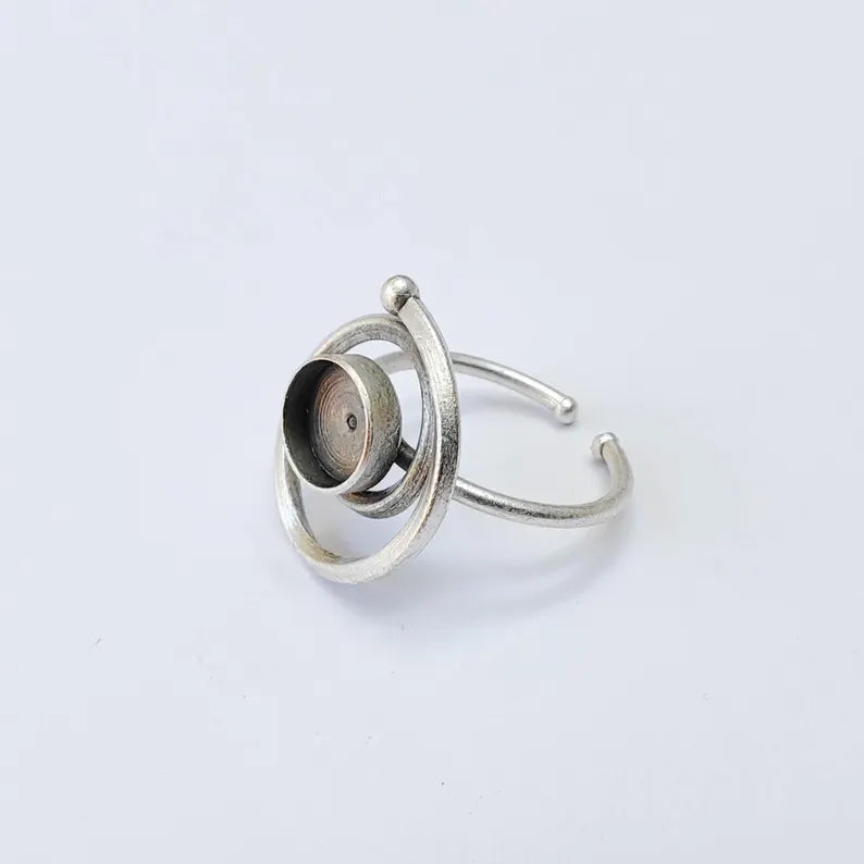 Swirl Adjustable Ring Blank 8mm Cabochon Setting, Silver Plated Plated Brass Circle Base, G38056