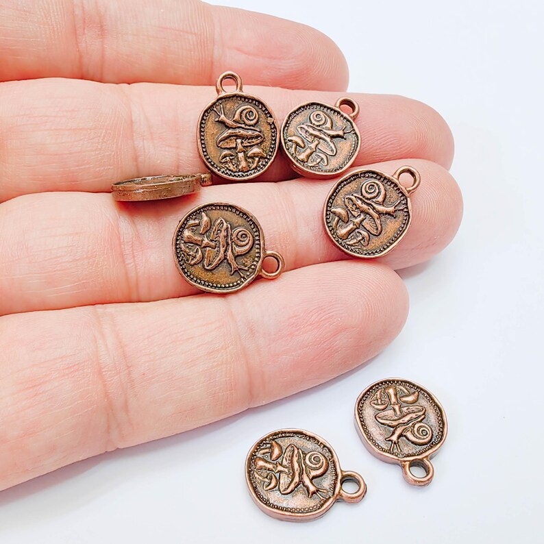Mushroom and Snail Round Charm Pendant, Double Sided Nature, Antique Copper Plated, 16x13mm, G38058