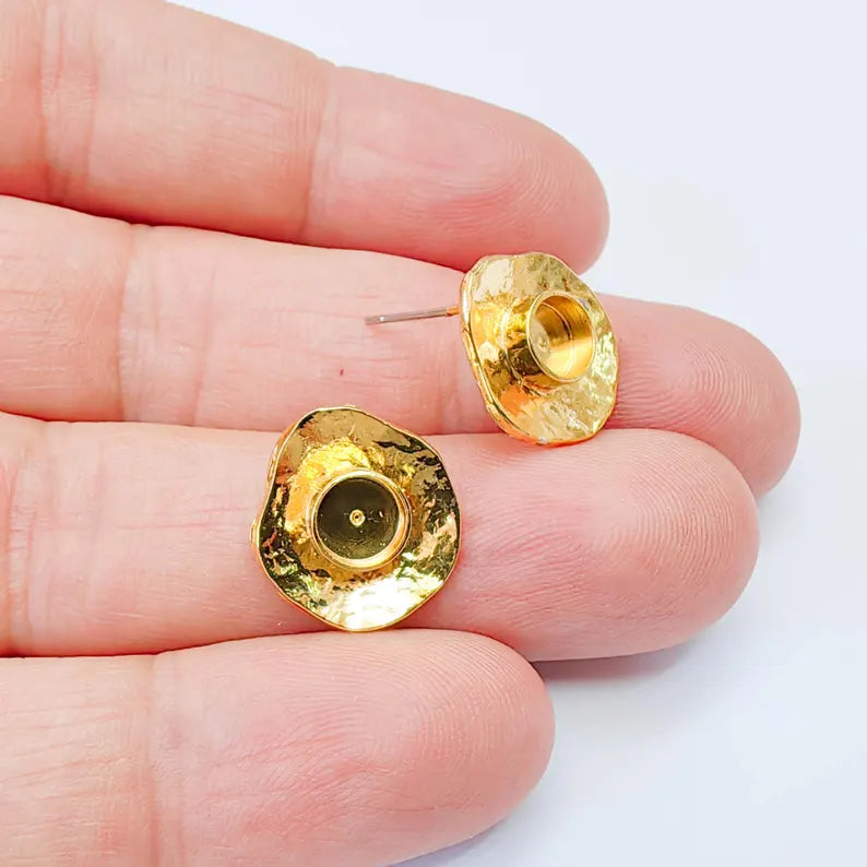 Organic Stud Earring Blanks, Round Bezel Earrings, 6mm Setting, 16x15mm, 24K Gold Color, G38068