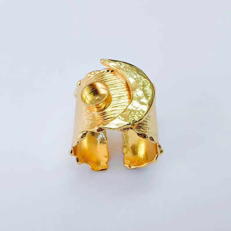 Crescent Moon Ring, Round Bezel 6mm, Adjustable 24K Gold Color Ring, G38069