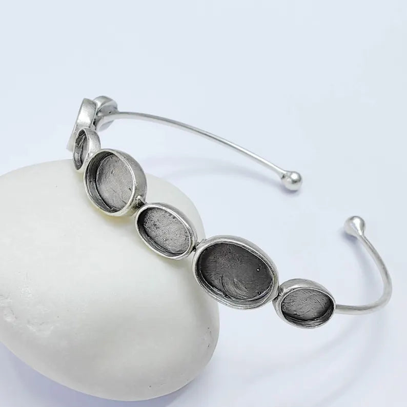 Multi Oval Bezel Cuff, Bracelet Blank, Base 11x8mm 8x6mm Adjustable Antique Silver Plated G38078