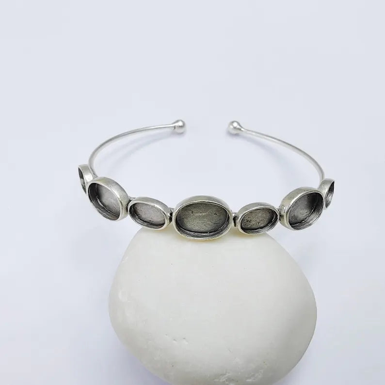 Multi Oval Bezel Cuff, Bracelet Blank, Base 11x8mm 8x6mm Adjustable Antique Silver Plated G38078
