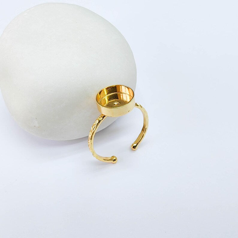 Adjustable Ring Base, Round Bezel 10mm, Textured 24K Shiny Gold Ring, G38087