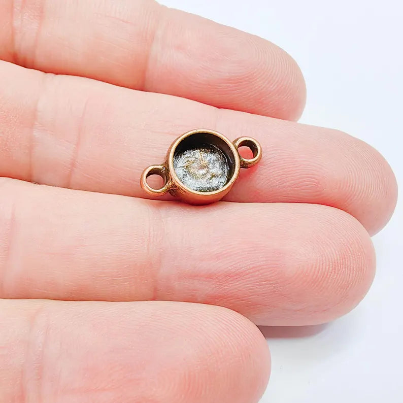 5 Round Bezel Connector, Double Loop Cabochon Blank, Resin Bases, Mosaic Mountings, Polymer Clay Setting, Antique Copper Plated (8mm) G38100