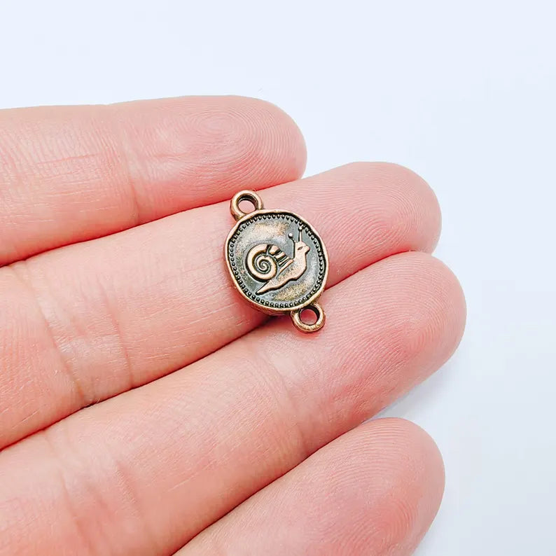 4 Snail Connector Charm, Nature Animal Design, Double Sided, Antique Copper Plated 20x13mm, G38103