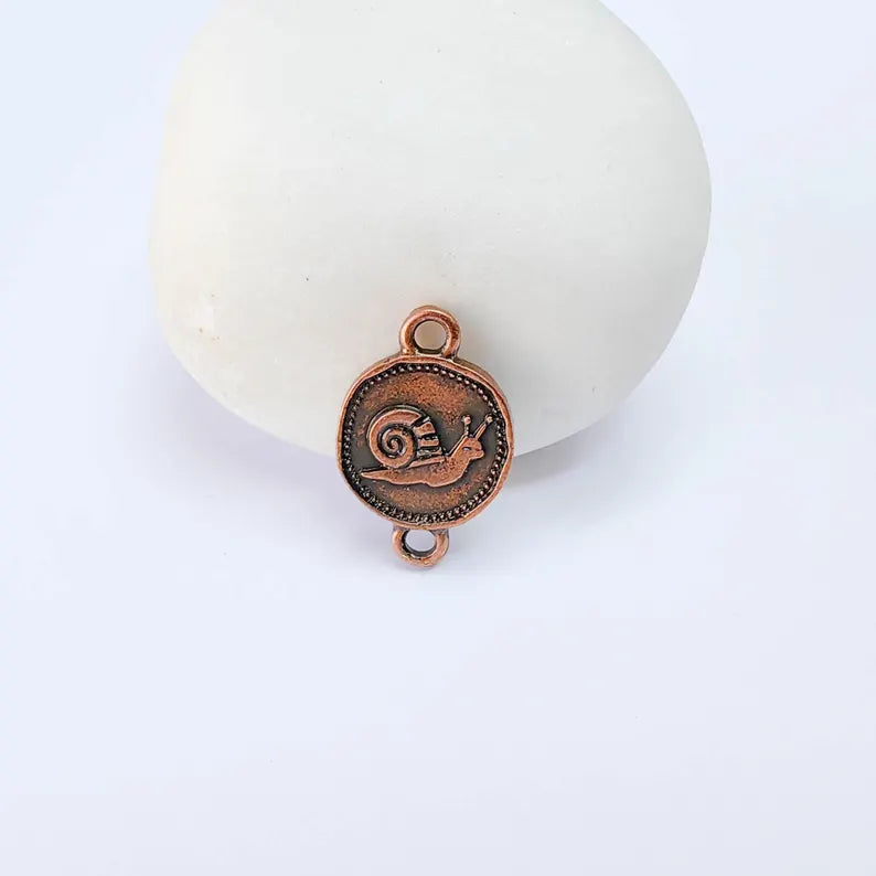 4 Snail Connector Charm, Nature Animal Design, Double Sided, Antique Copper Plated 20x13mm, G38103