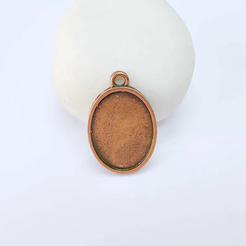 Oval Bezel Pendant, 25x18mm Inner Size, Antique Copper Plated Zamac Jewelry Finding, 31x20mm, G38093