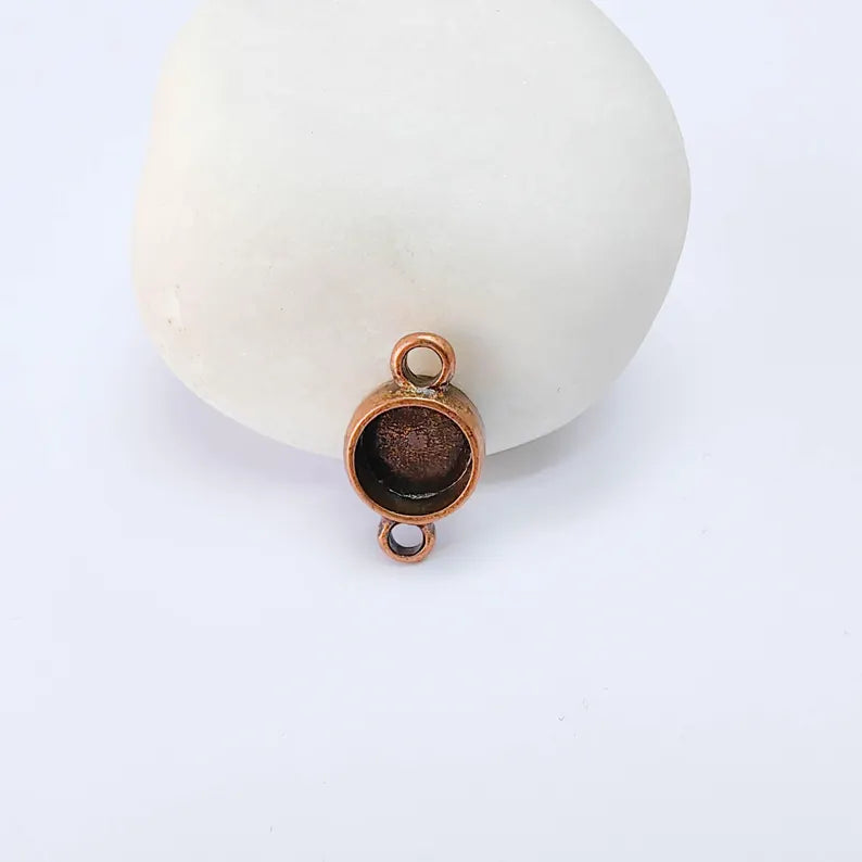 5 Round Bezel Connector, Double Loop Cabochon Blank, Resin Bases, Mosaic Mountings, Polymer Clay Setting, Antique Copper Plated (8mm) G38100