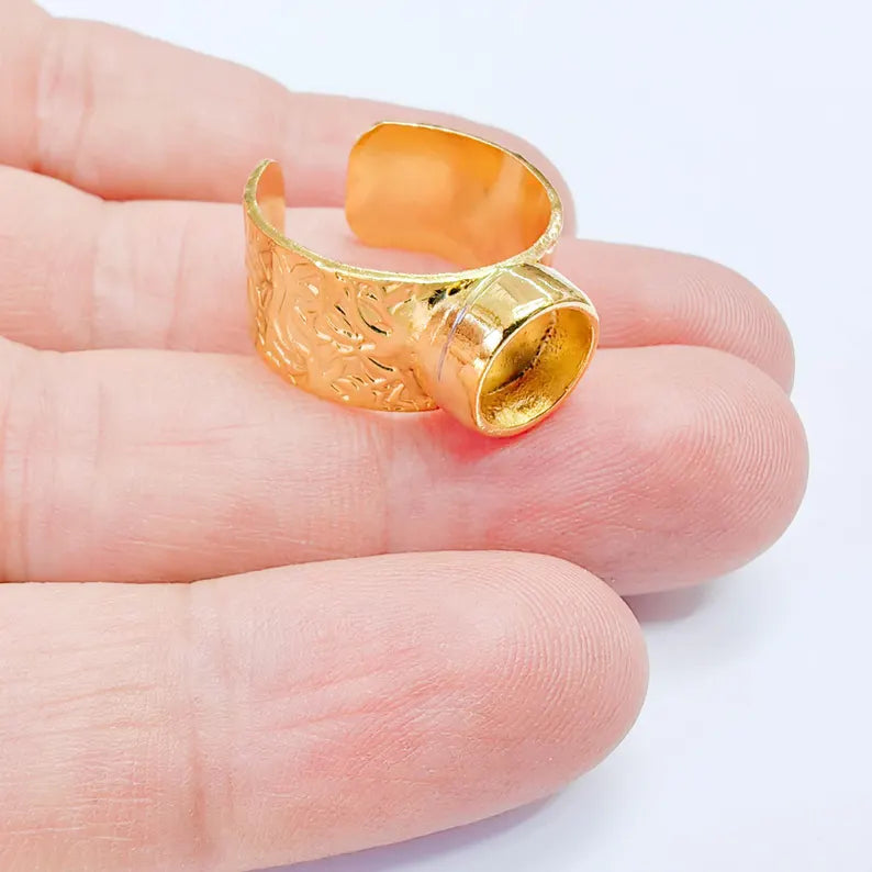 Round Bezel Adjustable Ring Base, 8mm Setting, 24K Shiny Gold Color Adjustable Blank, G38102