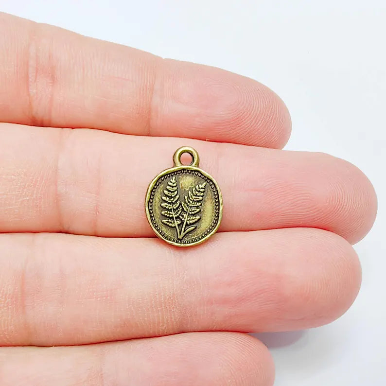 4 Fern Charm Pendant, Double Sided Botanical Design, Round Nature Medallion, 16x13mm, Antique Bronze G38115