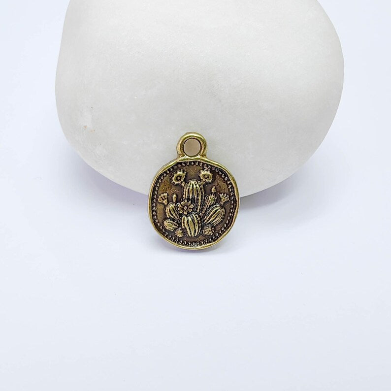 4 Cactus Round Charm Pendant, Double Sided Desert Design, Antique Bronze Plated, 16x13mm, G38118