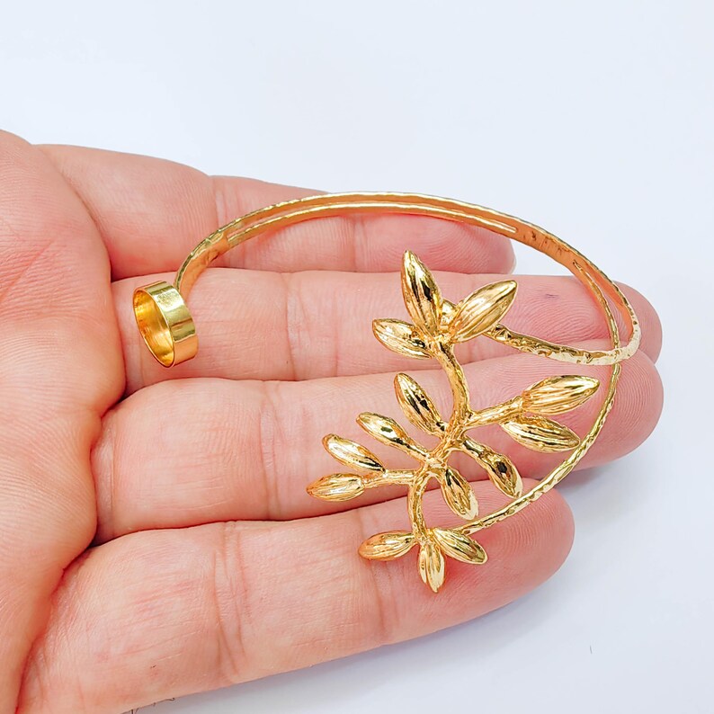 Botanical Leaf Cuff Bracelet Base, Adjustable Bracelet Blank, 10mm Round Bezel, 24K Gold Color G38106