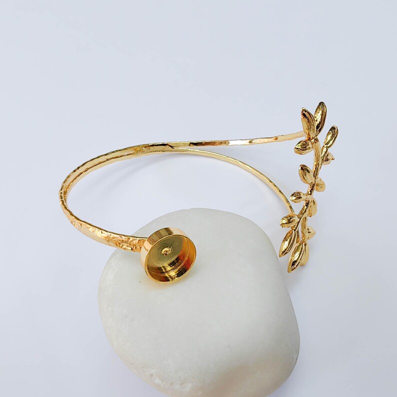 Botanical Leaf Cuff Bracelet Base, Adjustable Bracelet Blank, 10mm Round Bezel, 24K Gold Color G38106