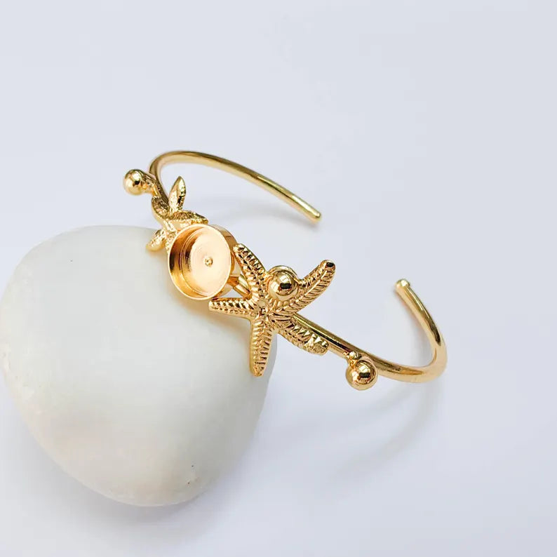 Starfish Cuff Bracelet Base, Adjustable Bracelet Blank, 10mm Round Bezel, 24K Gold Color, G38110