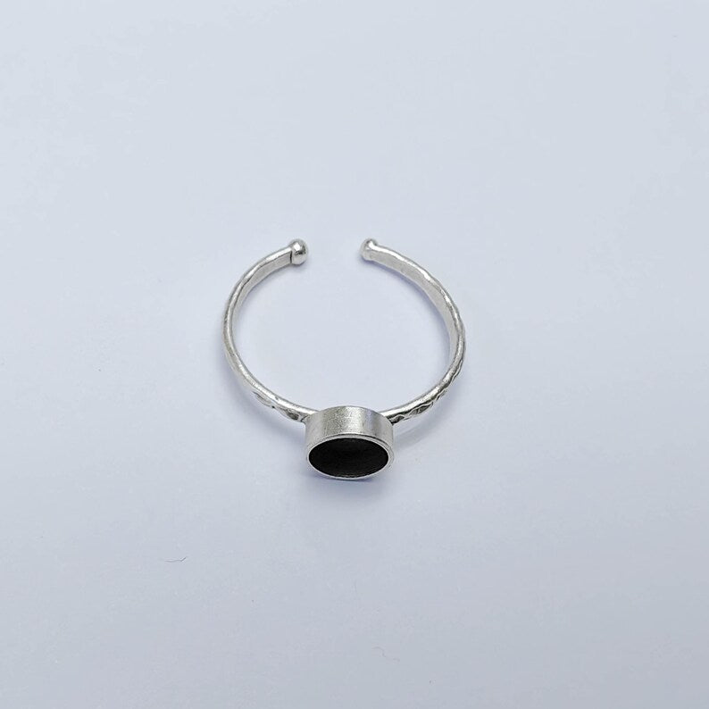 Minimalist 6mm Bezel Ring Base, Textured Adjustable Band, Silver Plated Brass G38117