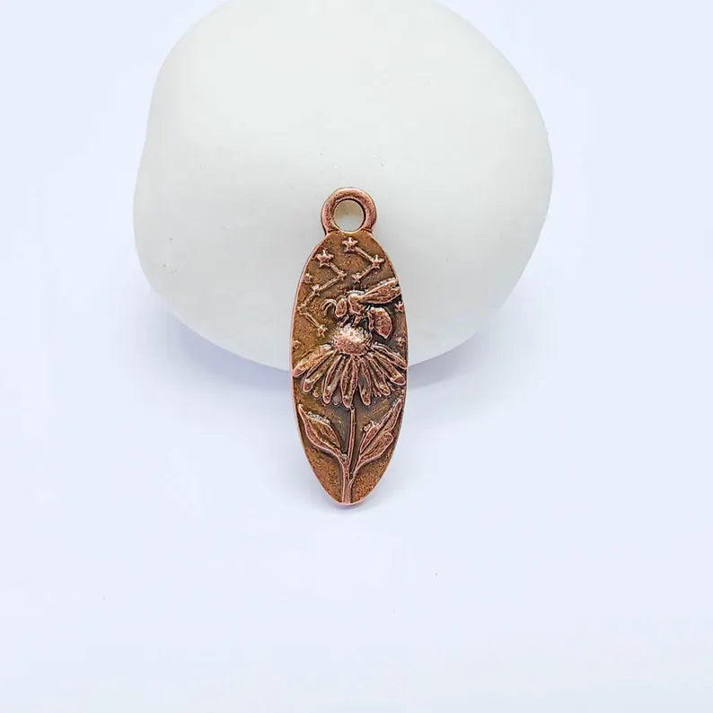 Bee Echinacea Flower Charm Pendant, Double Sided Botanical Design, 30x12mm, Antique Copper Plated G38140