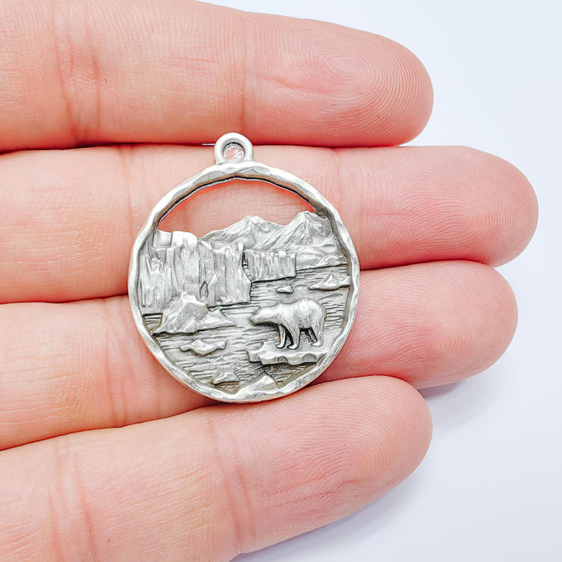Polar Bear Charm Pendant, Arctic Landscape Design, Antique Silver Plated, 33x28mm, G38142
