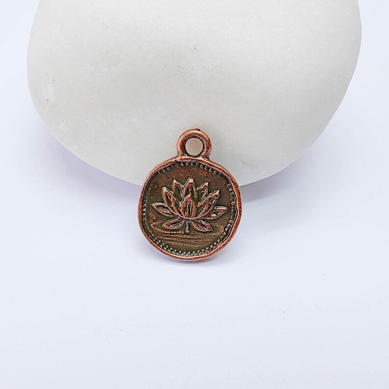 4 Lotus Round Charm Pendant, Double Sided Botanical Design, Antique Copper Plated, 16x13mm, G38153